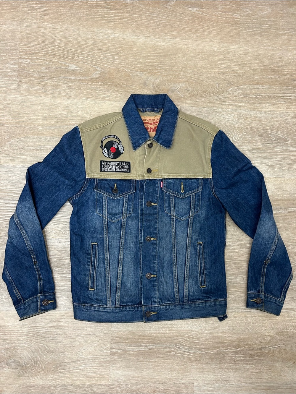 Levi's Jacket Mens Medium Blue Denim Trucker Biker Western Contrast Yoke Patches